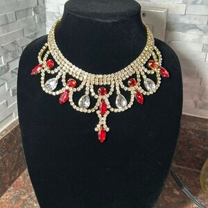 Fit fir a queen rhinestone with rubies necklace